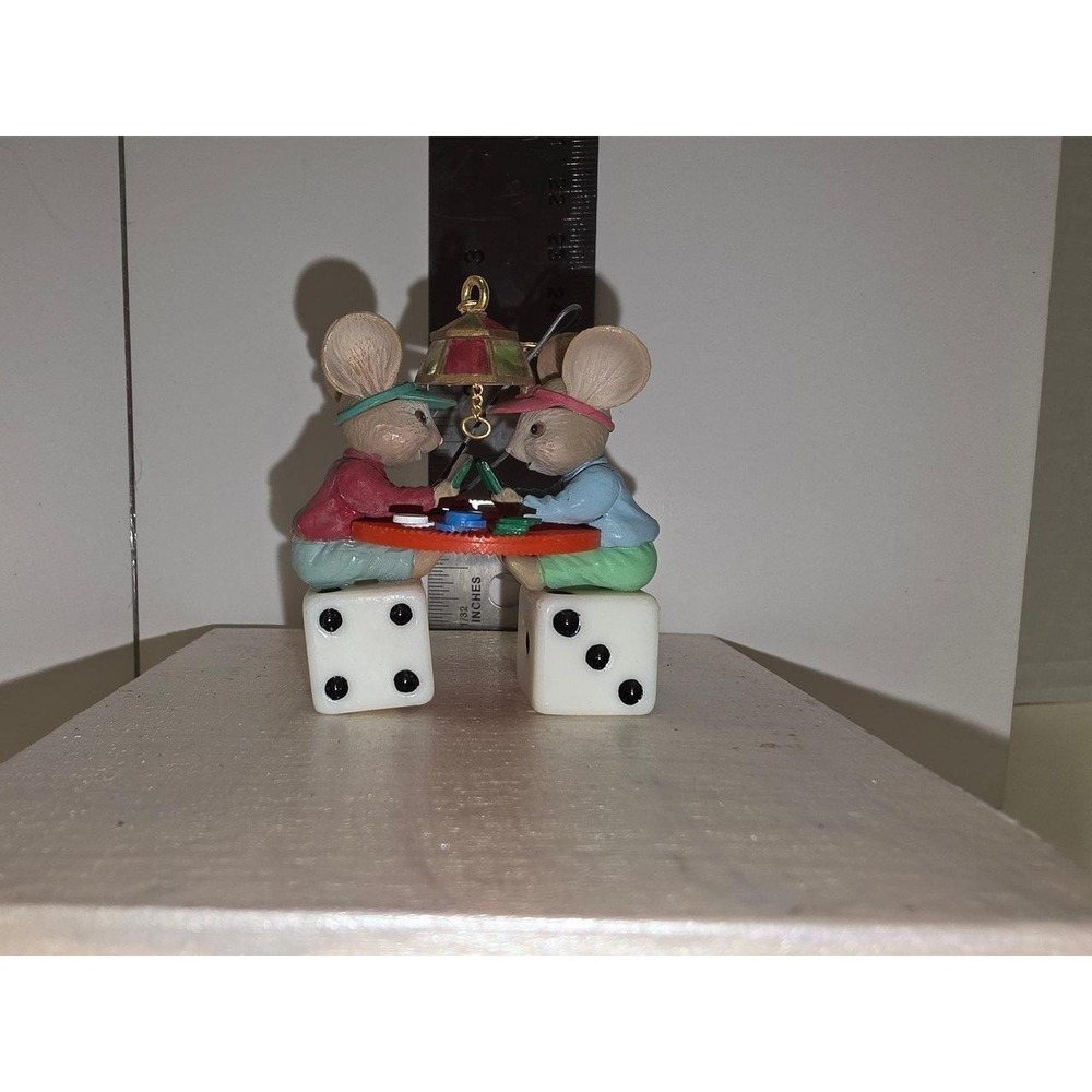 1990 Enesco "Full House Mouse" Christmas ornament first in the Casino series